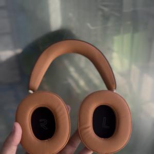 X-SCOOT XS-658 Wireless Over-Ear Headphone